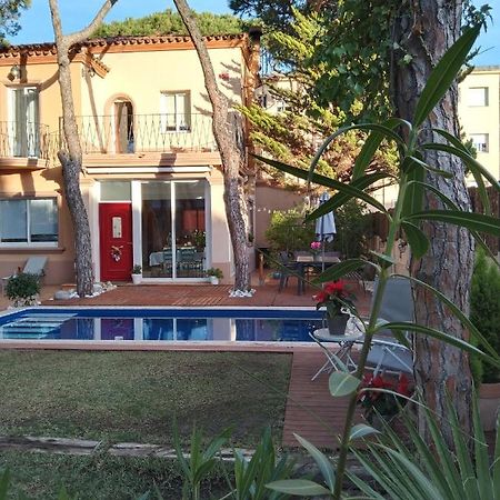 Villa Bella Estanca Castelldefels Bagian luar foto