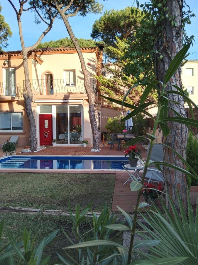 Villa Bella Estanca Castelldefels Bagian luar foto