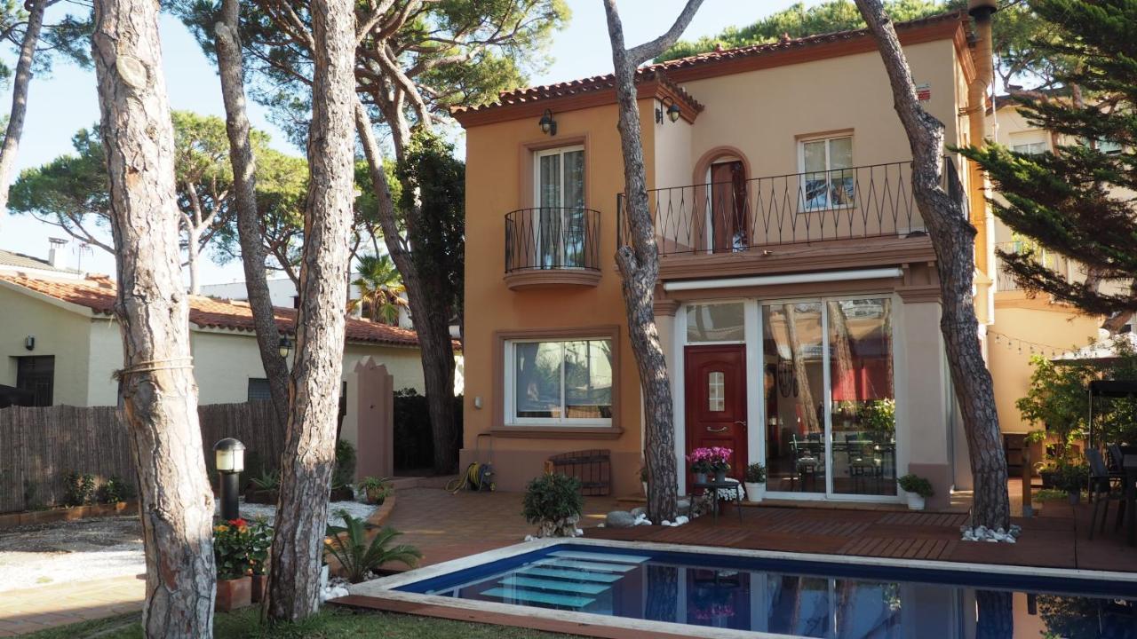 Villa Bella Estanca Castelldefels Bagian luar foto