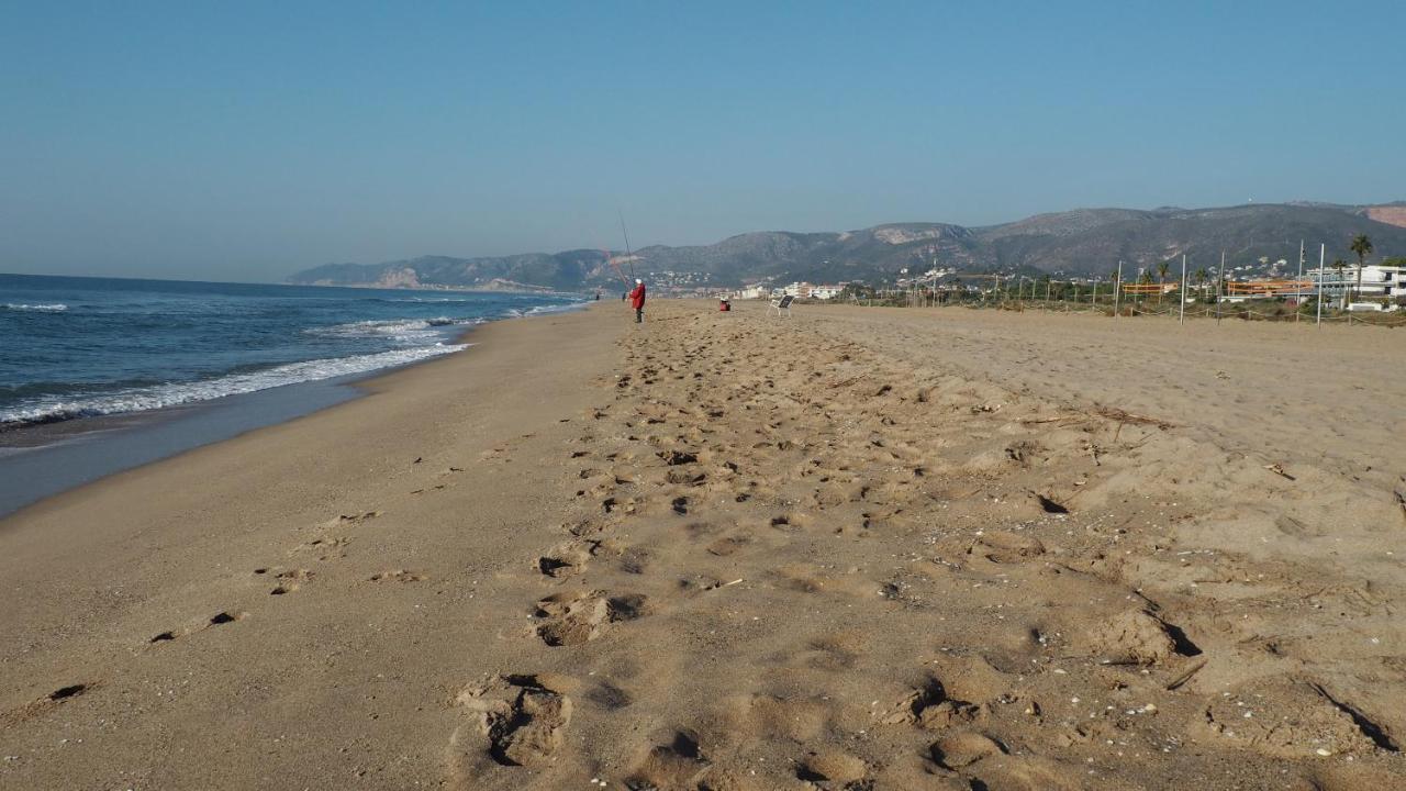 Villa Bella Estanca Castelldefels Bagian luar foto