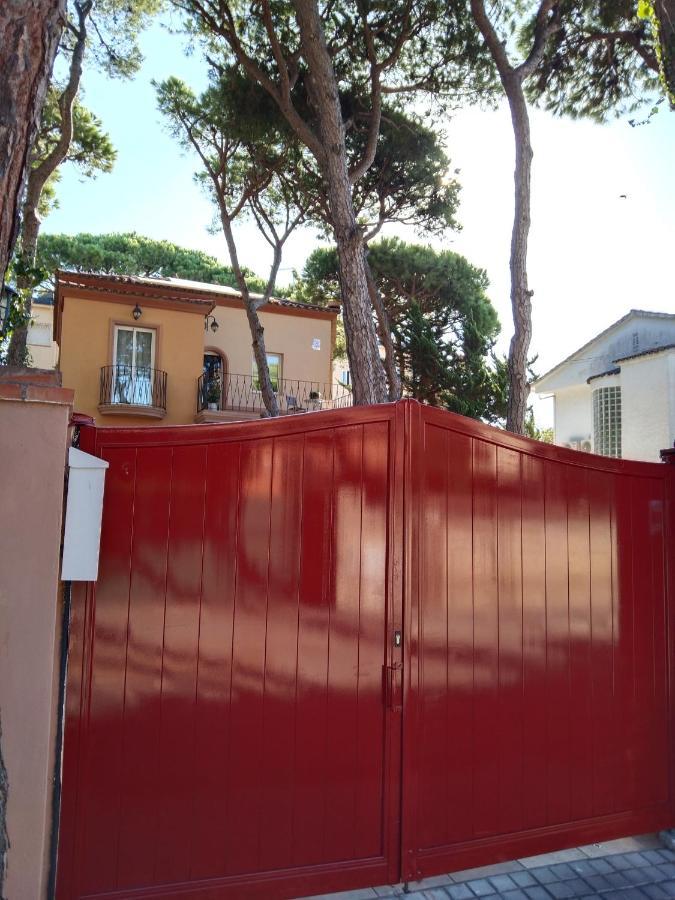 Villa Bella Estanca Castelldefels Bagian luar foto